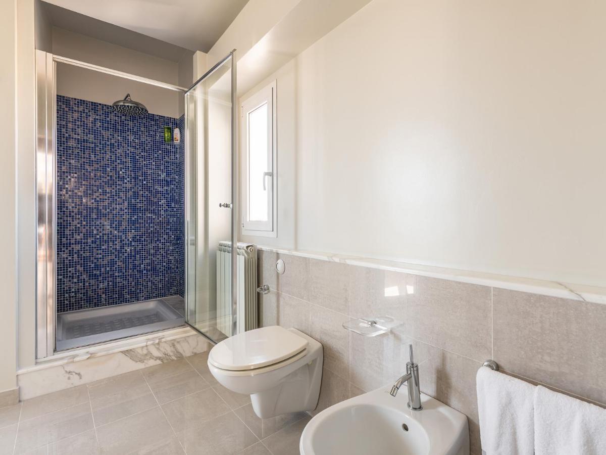 カリアリPenthouse Centerアパートメント エクステリア 写真